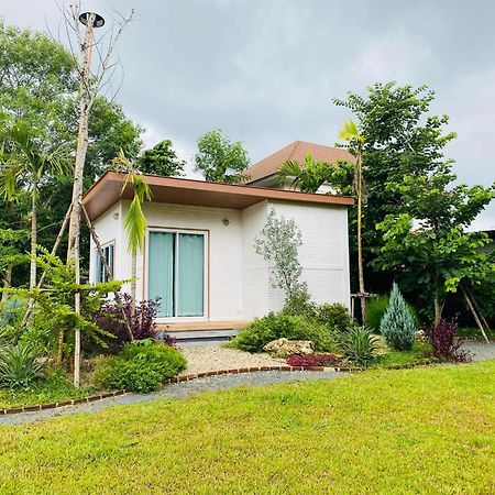 Homdoiintr Farmstay ฮ่อมดอยอินทร์ ฟาร์มสเตย์ Banhuajkeo Kültér fotó