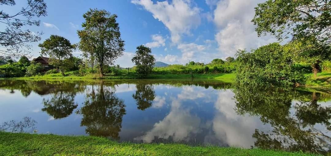 Homdoiintr Farmstay ฮ่อมดอยอินทร์ ฟาร์มสเตย์ Banhuajkeo Kültér fotó
