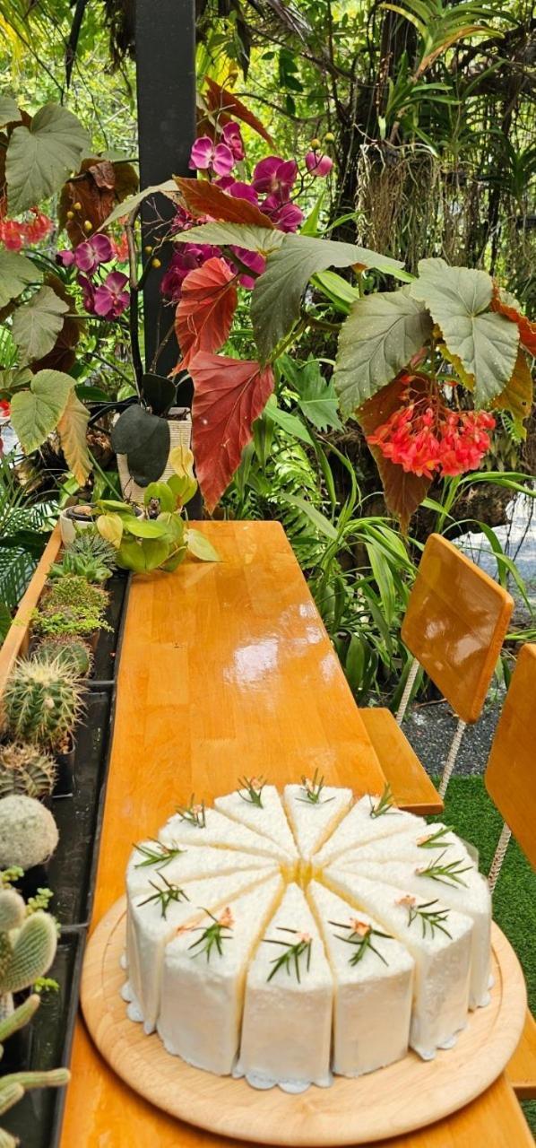 Homdoiintr Farmstay ฮ่อมดอยอินทร์ ฟาร์มสเตย์ Banhuajkeo Kültér fotó