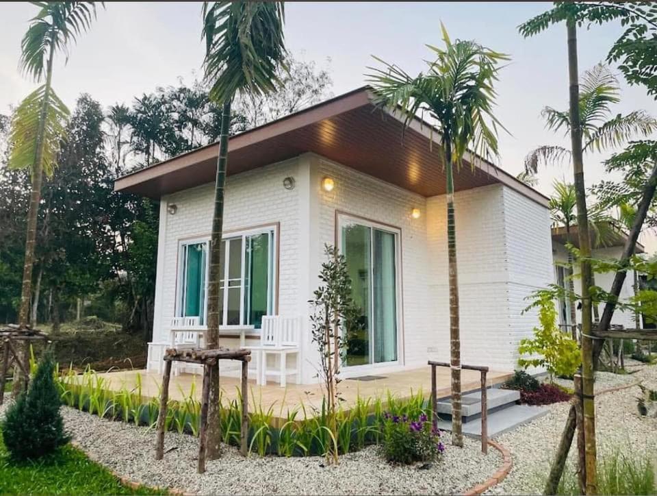 Homdoiintr Farmstay ฮ่อมดอยอินทร์ ฟาร์มสเตย์ Banhuajkeo Kültér fotó